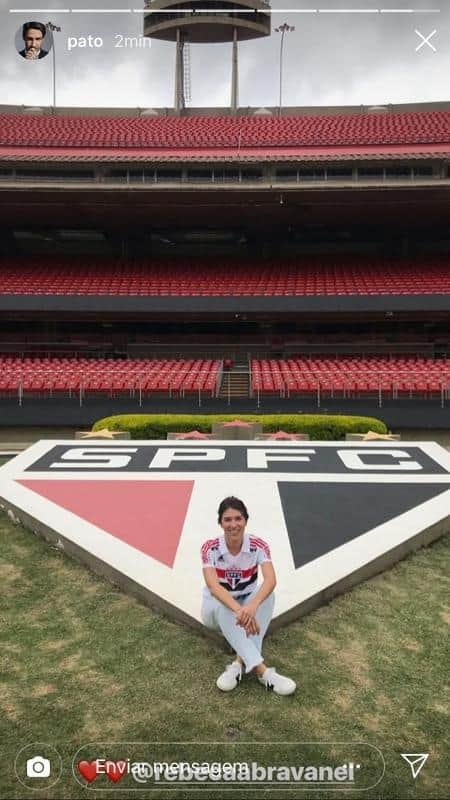 Alexandre Pato postou foto da namorado em visita ao Morumbi (Foto: Reprodução/Instagram) Alexandre Pato postou foto da namorado em visita ao Morumbi (Foto: Reprodução/Instagram)