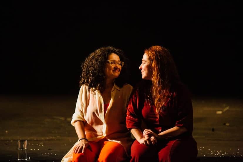 Inez Viana e Debora Lamm contracenam pela primeira vez no palco: parceria na vida e na arte — Foto: Divulgação Inez Viana e Debora Lamm contracenam pela primeira vez no palco: parceria na vida e na arte — Foto: Divulgação