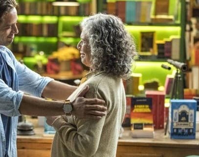 Espelho da Vida: Margot vai aos prantos em encontro com Daniel; veja