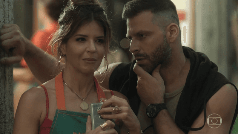 Mariana Santos (Carla) e Henri Castelli (Madureira) em cena de Malhação: Toda Forma de Amar (Foto: Reprodução/Globo) Mariana Santos (Carla) e Henri Castelli (Madureira) em cena de Malhação: Toda Forma de Amar (Foto: Reprodução/Globo)