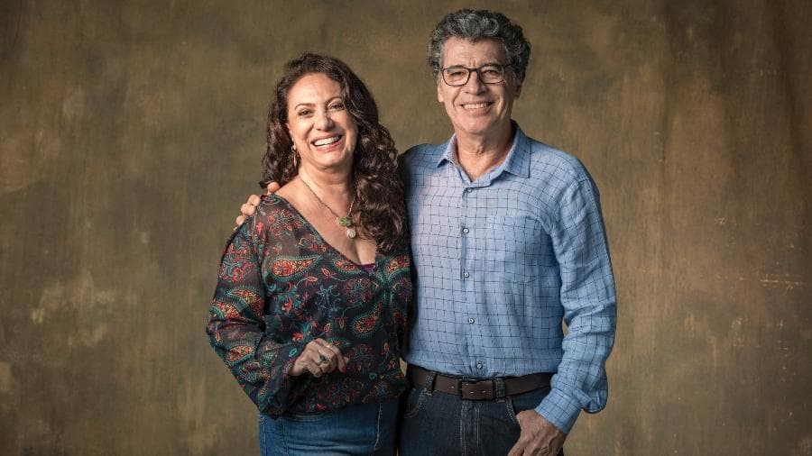 Eliane Giardini e Paulo Betti são casal em Órfãos da Terra (Foto: Divulgação) Eliane Giardini e Paulo Betti são casal em Órfãos da Terra (Foto: Divulgação)