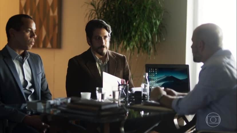 Faruq em cena de Órfãos da Terra (Foto: Reprodução/Globo) Faruq em cena de Órfãos da Terra (Foto: Reprodução/Globo)