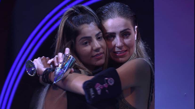 Paula e Hariany durante o confinamento no BBB19 (Foto: Reprodução) Paula e Hariany durante o confinamento no BBB19 (Foto: Reprodução)