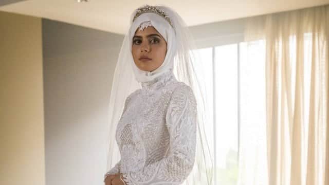 Laila (Julia Dalávia) vestida de noiva em Órfãos da Terra (Foto: Paulo Belote/ Globo/ Divulgação) Laila (Julia Dalávia) vestida de noiva em Órfãos da Terra (Foto: Paulo Belote/ Globo/ Divulgação)