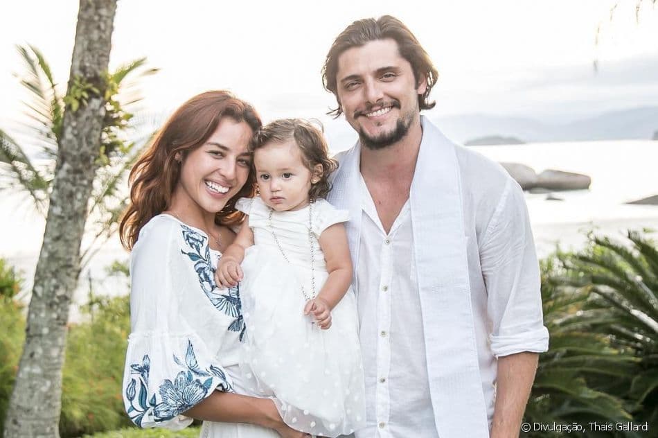 Bruno Gissoni surge ao lado de Yanna Lavigne após boatos de traição e surpreende com atitude