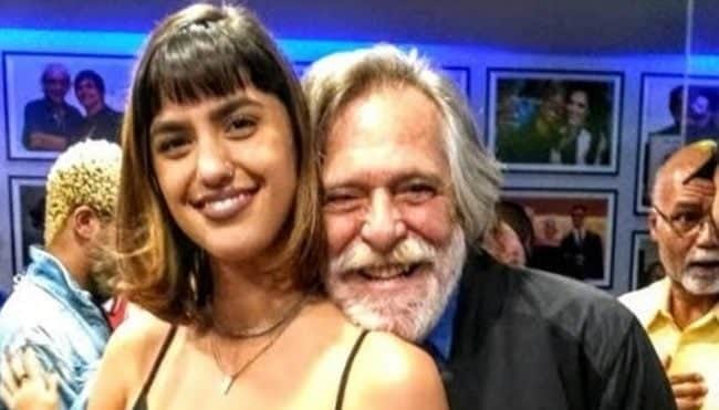 Diferença de idade entre Carol Jnger e José de Abreu é de mais de 50 anos (Foto: Reprodução) Diferença de idade entre Carol Jnger e José de Abreu é de mais de 50 anos (Foto: Reprodução)