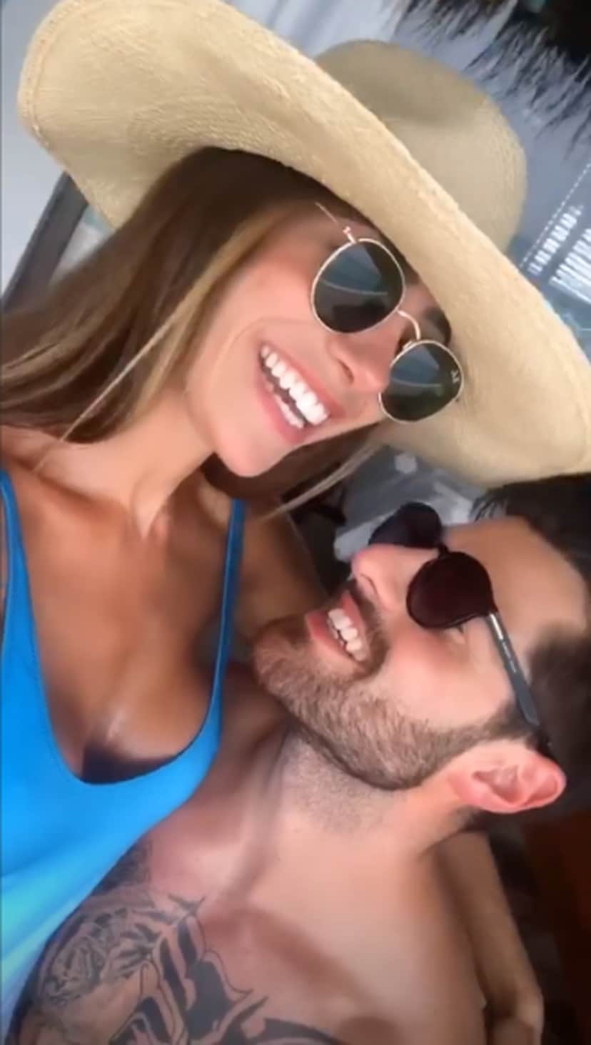 Alok e Romana Novais passaram perregue nas Maldivas — Foto: Reprodução/Instagram Alok e Romana Novais passaram perregue nas Maldivas — Foto: Reprodução/Instagram