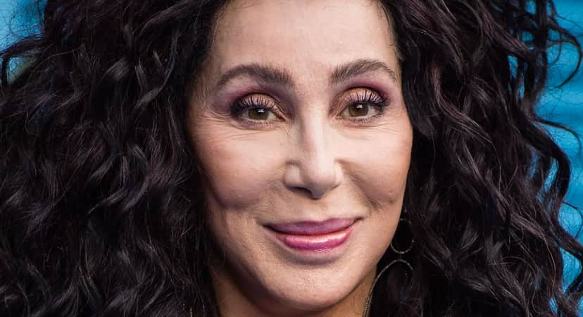 Cher desejou a prisão de Donald Trump (Foto: Reprodução) Cher desejou a prisão de Donald Trump (Foto: Reprodução)
