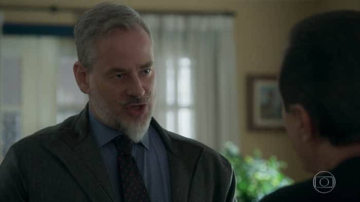 Eurico (Dan Stulbach) e Olavo (Tony Ramos) em O Sétimo Guardião (Foto: Reprodução/Globo) Eurico (Dan Stulbach) e Olavo (Tony Ramos) em O Sétimo Guardião (Foto: Reprodução/Globo)