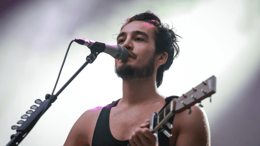 Tiago Iorc concorre na categoria melhor música no Grammy Latino (Foto: Reprodução) Tiago Iorc concorre na categoria melhor música no Grammy Latino (Foto: Reprodução)