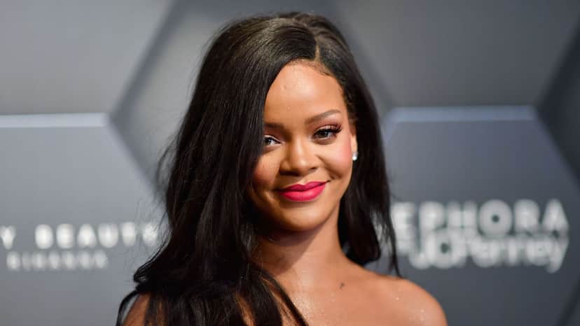 Rihanna (Foto: Reprodução) Rihanna (Foto: Reprodução)