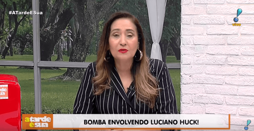 Sonia Abrão detona Luciana Huck no A Tarde É Sua (Foto: Reprodução) Sonia Abrão detona Luciana Huck no A Tarde É Sua (Foto: Reprodução)