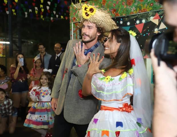 Os ex-BBB19 Carol Peixinho e Alan se casaram (Foto: Daniel Pinheiro/AgNews ) Os ex-BBB19 Carol Peixinho e Alan se casaram (Foto: Daniel Pinheiro/AgNews )