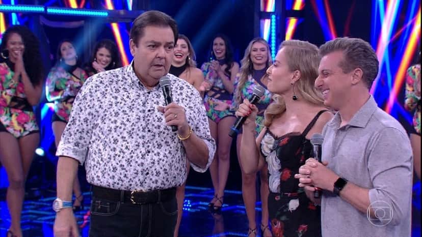 O apresentador Faustão com os amigos, Luciano Huck e Angélica (Foto: Reprodução) O apresentador Faustão com os amigos, Luciano Huck e Angélica (Foto: Reprodução)