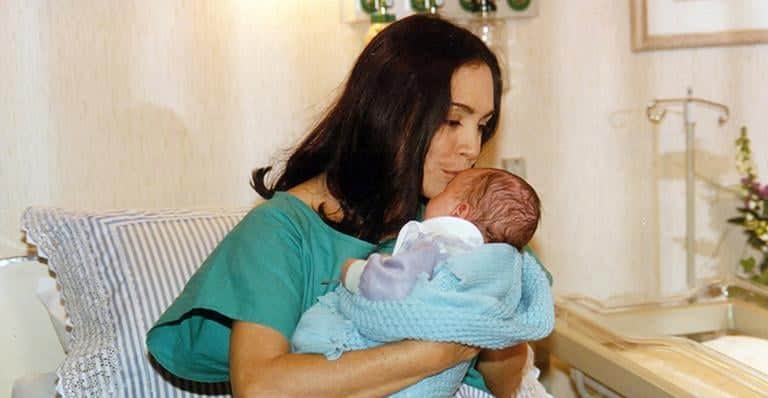 Atriz Regina Duarte em cena na novela Por Amor (Foto: Acervo Globo) Atriz Regina Duarte em cena na novela Por Amor (Foto: Acervo Globo)