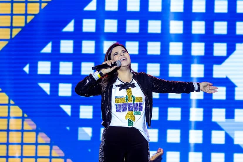 A cantora e apresentadora do SBT, Mara Maravilha na Marcha pra Jesus nesta quinta-feira (20) (Foto - Divulgação) A cantora e apresentadora do SBT, Mara Maravilha na Marcha pra Jesus nesta quinta-feira (20) (Foto - Divulgação)