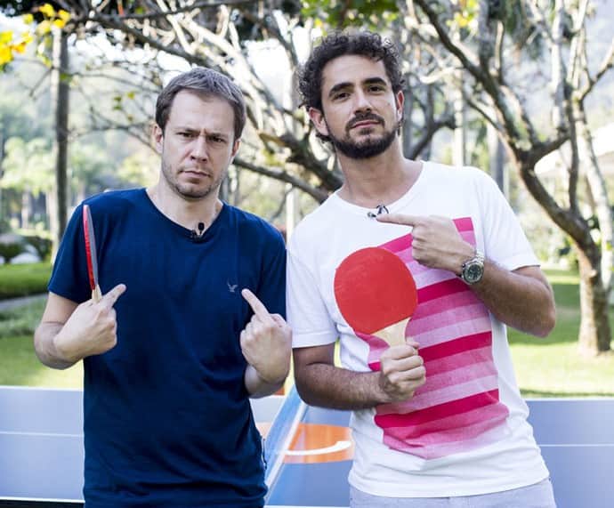 Tiago Leifert e Felipe Andreoli conversam no estilo "pingue-pongue" (Foto: Globo) Tiago Leifert e Felipe Andreoli conversam no estilo "pingue-pongue" (Foto: Globo)