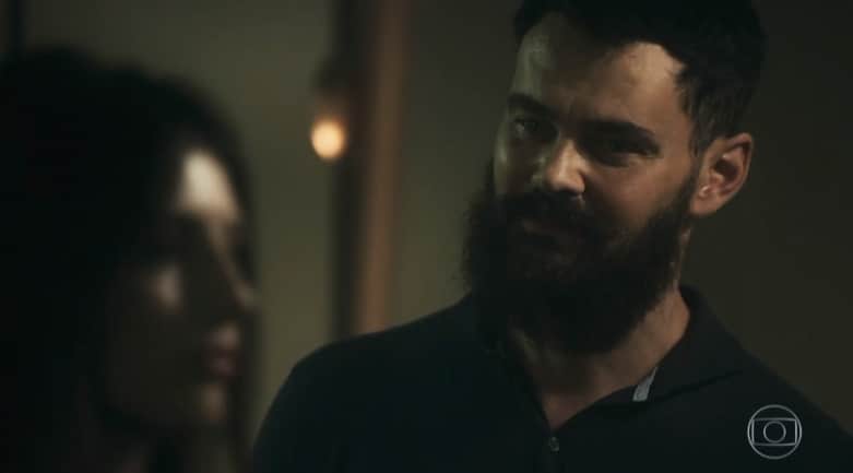 Paul (Carmo Dalla Vecchia) em cena de Órfãos da Terra da Globo Paul (Carmo Dalla Vecchia) em cena de Órfãos da Terra da Globo