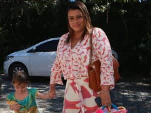 Preta Gil ao lado da neta (Foto: AgNews) Preta Gil ao lado da neta (Foto: AgNews)