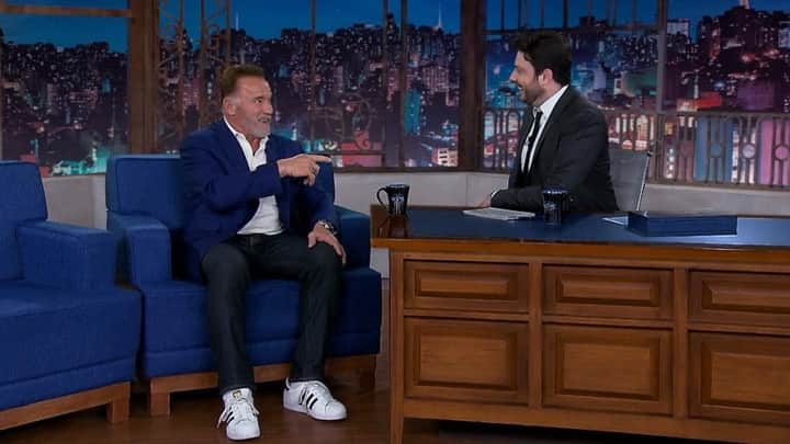 Arnold Schwarzenegger durante sua participação no The Noite. (Foto: Divulgação/SBT) Arnold Schwarzenegger durante sua participação no The Noite. (Foto: Divulgação/SBT)