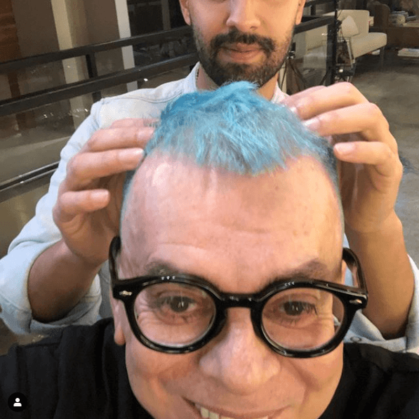 Walcyr Carrasco agora está de cabelo azul (Foto: Reprodução/ Instagram) Walcyr Carrasco agora está de cabelo azul (Foto: Reprodução/ Instagram)