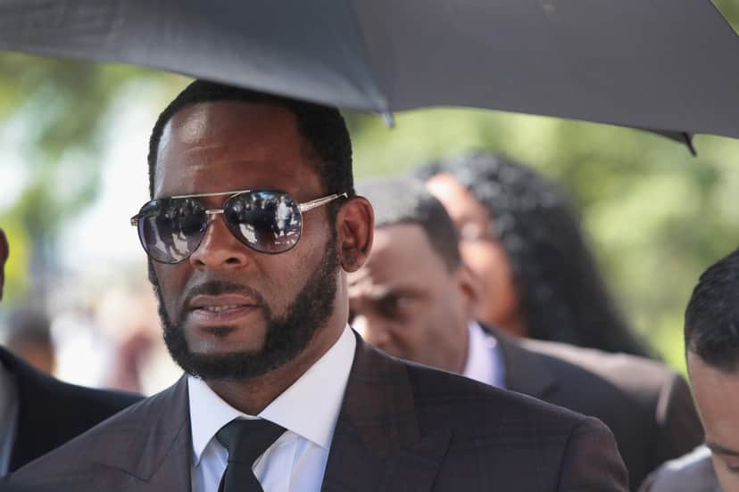 O rapper R. Kelly é preso depois de sofrer muitas acusações (Foto: Reprodução) O rapper R. Kelly é preso depois de sofrer muitas acusações (Foto: Reprodução)