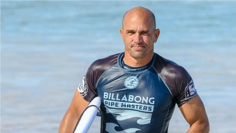 Surfista Kelly Slater, curtiu noitada ao lado de seus amigos brasileiros (Foto: Reprodução) Surfista Kelly Slater, curtiu noitada ao lado de seus amigos brasileiros (Foto: Reprodução)