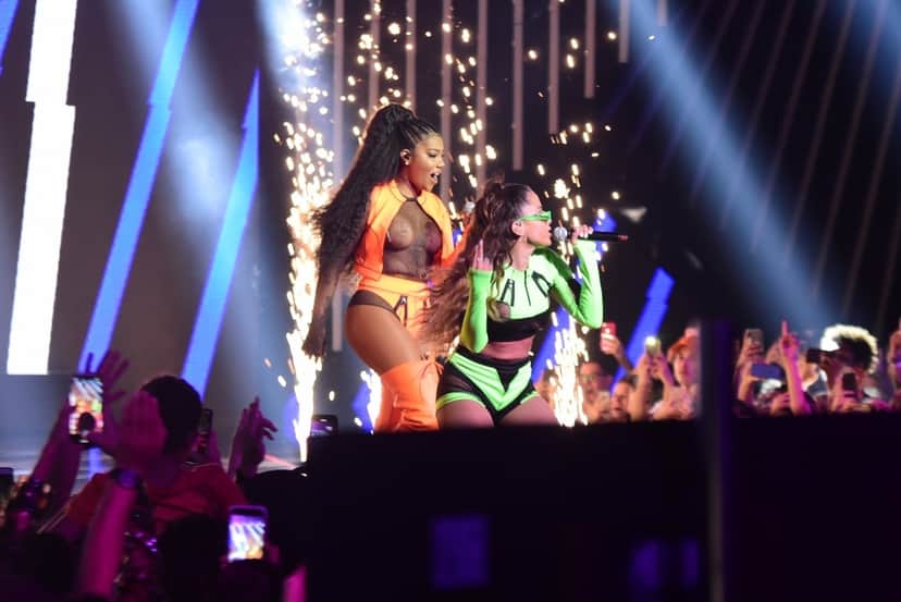 Ludmilla e Anitta abriram a premiação do MTV MIAW com show Foto: Agnews Ludmilla e Anitta abriram a premiação do MTV MIAW com show Foto: Agnews