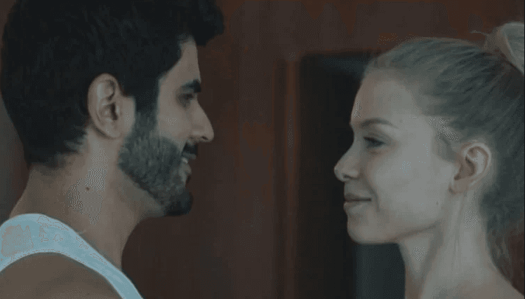 Estivens Alves e Najila Trindade (Foto: Reprodução/YouTube) Estivens Alves e Najila Trindade (Foto: Reprodução/YouTube)