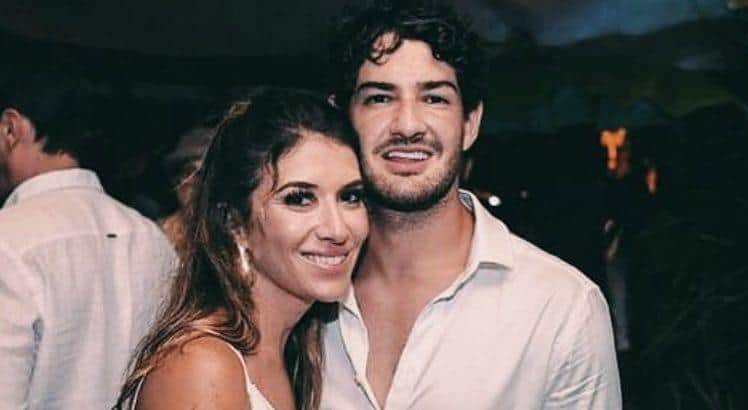Casamento de Rebeca Abravanel e Alexandre Pato pode estar por um tris (Foto: Reprodução) Casamento de Rebeca Abravanel e Alexandre Pato pode estar por um tris (Foto: Reprodução)