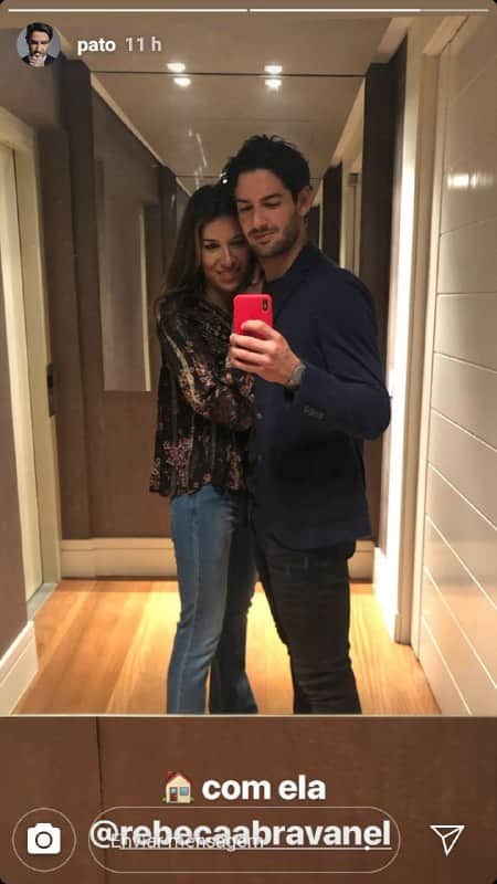 Rebeca Abravanel e Alexandre Pato surgiram juntos pela primeira vez após casamento (Foto: Reprodução/ instagram) Rebeca Abravanel e Alexandre Pato surgiram juntos pela primeira vez após casamento (Foto: Reprodução/ instagram)