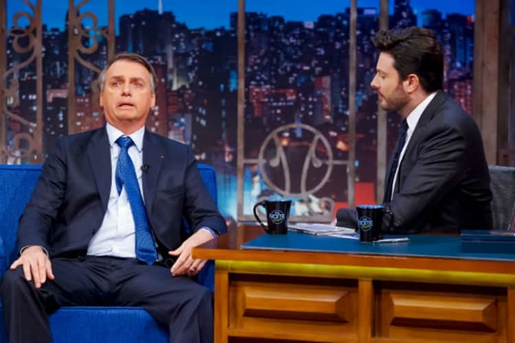 Danilo Gentili e Jair Bolsonaro no programa The Noite (Foto: Reprodução) Danilo Gentili e Jair Bolsonaro no programa The Noite (Foto: Reprodução)