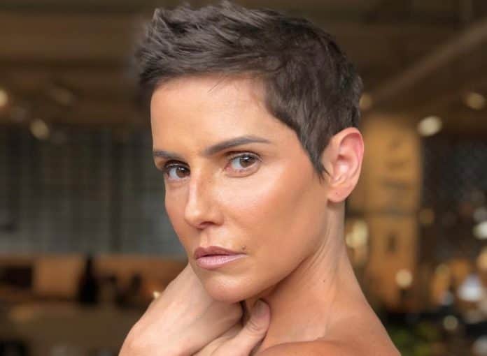 Deborah Secco falou abertamente sobre sua sexualidade e expôs que já transou nos estúdios (Foto: Reprodução) Deborah Secco falou abertamente sobre sua sexualidade e expôs que já transou nos estúdios (Foto: Reprodução)