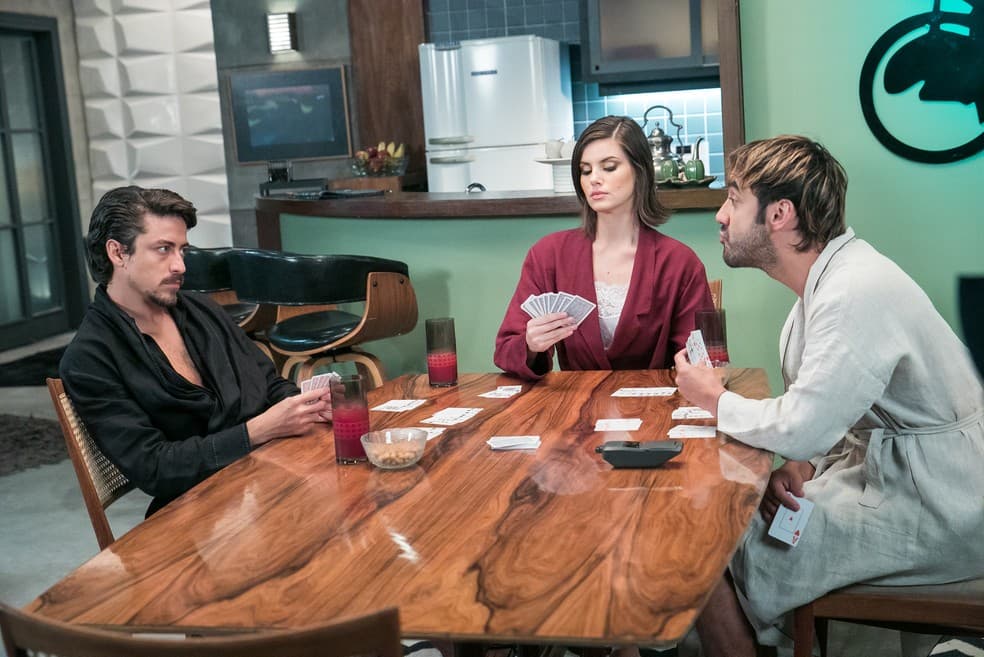 Verão 90: Vilões dão a volta por cima e têm final surpreendente