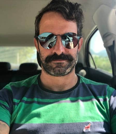 Iran Malfitano nos dias atuais como motorista de aplicativo. Iran Malfitano nos dias atuais como motorista de aplicativo.
