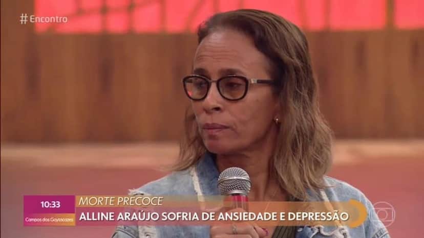 Mãe de Alinne Araujo no Encontro com Fátima da Globo (Imagem: Reprodução) Mãe de Alinne Araujo no Encontro com Fátima da Globo (Imagem: Reprodução)