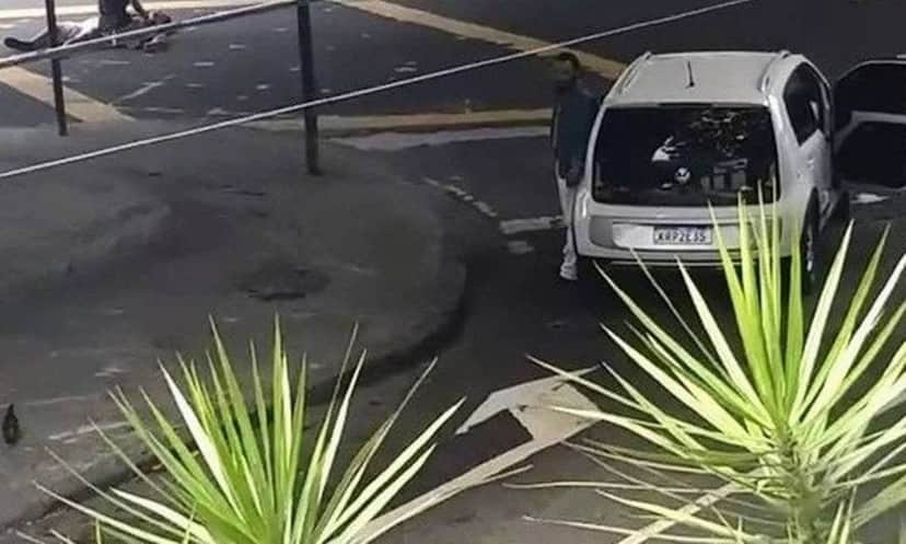morador de rua ataca três pessoas e mata duas em Lagoa no Rio de Janeiro, um deles João de 35, funcionário da Globo morador de rua ataca três pessoas e mata duas em Lagoa no Rio de Janeiro, um deles João de 35, funcionário da Globo