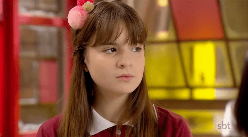 Poliana (Sophia Valverde) em cena na novela As Aventuras de Poliana, trama infantil do SBT (Foto: Reprodução) Poliana (Sophia Valverde) em cena na novela As Aventuras de Poliana, trama infantil do SBT (Foto: Reprodução)