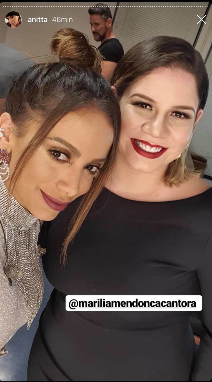 Anitta postou uma foto com Marília Mendonça (Foto: Reprodução/ Instagram) Anitta postou uma foto com Marília Mendonça (Foto: Reprodução/ Instagram)