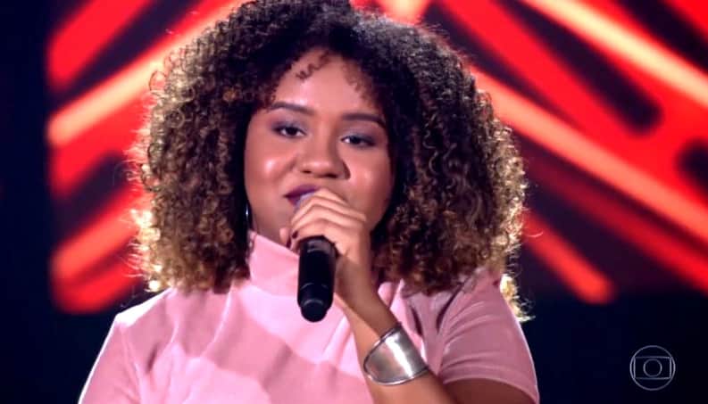 Ana Ruth deu alfinetada em Ivete Sangalo no The Voice Brasil (Foto: Reprodução/Globo) Ana Ruth deu alfinetada em Ivete Sangalo no The Voice Brasil (Foto: Reprodução/Globo)