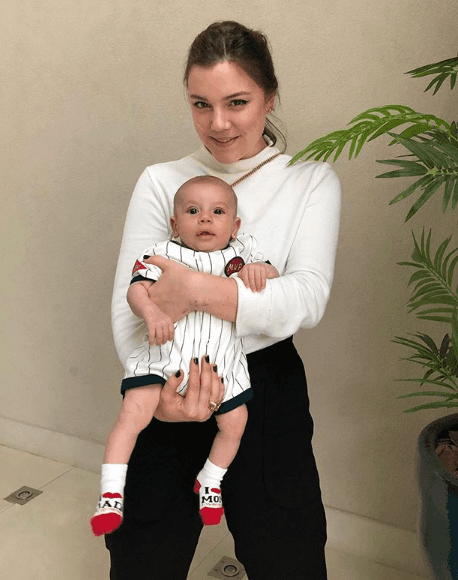 Alice Wegmann em foto recente nas redes sociais (Foto: Reprodução/ Instagram) Alice Wegmann em foto recente nas redes sociais (Foto: Reprodução/ Instagram)