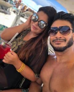 Fabiana Karla, recém saída de Verão 90 da Globo fala de seu relacionamento com Diogo Mello, seu noivo 13 anos mais novo. (Imagem Instagram) Fabiana Karla, recém saída de Verão 90 da Globo fala de seu relacionamento com Diogo Mello, seu noivo 13 anos mais novo. (Imagem Instagram)