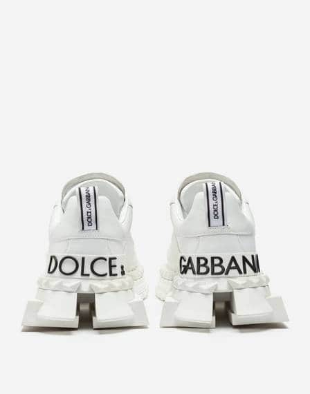 Tênis modelo Super Queen Sneakers In Calfskin, de Dolce & Gabbana (R$ 3.736,25) (Foto: Reprodução) Tênis modelo Super Queen Sneakers In Calfskin, de Dolce & Gabbana (R$ 3.736,25) (Foto: Reprodução)