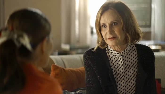 Linda (Rosamaria Murtinho) dirá à Maria da Paz que Josiane é psicopata em A Dona do Pedaço (Foto: Reprodução/Globo) Linda (Rosamaria Murtinho) dirá à Maria da Paz que Josiane é psicopata em A Dona do Pedaço (Foto: Reprodução/Globo)