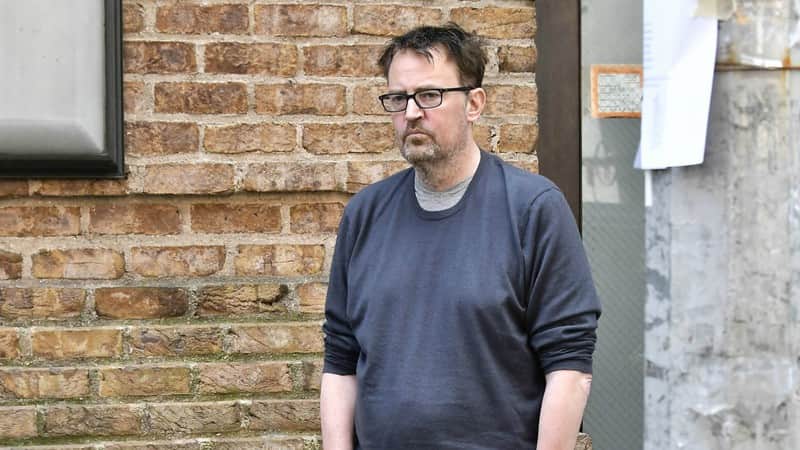 O ator Matthew Perry, astro da série Friends está morando em um hotel (Foto: Reprodução O ator Matthew Perry, astro da série Friends está morando em um hotel (Foto: Reprodução