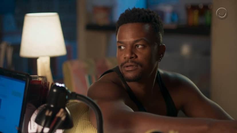 Ramon em cena de Bom Sucesso (Foto: Reprodução/Globo) Ramon em cena de Bom Sucesso (Foto: Reprodução/Globo)