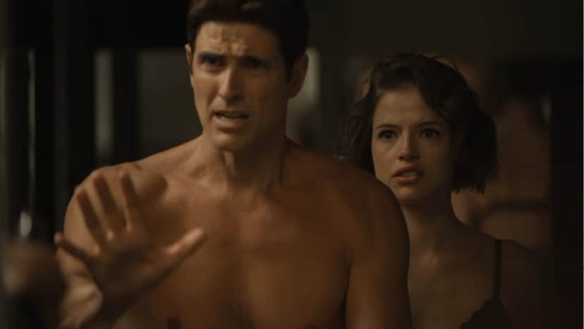 Em 'A Dona do Pedaço', Régis (Reynaldo Gianecchini) se apavora com o descontrole de Maria da Paz (Juliana Paes) — Foto: TV Globo Em 'A Dona do Pedaço', Régis (Reynaldo Gianecchini) se apavora com o descontrole de Maria da Paz (Juliana Paes) — Foto: TV Globo