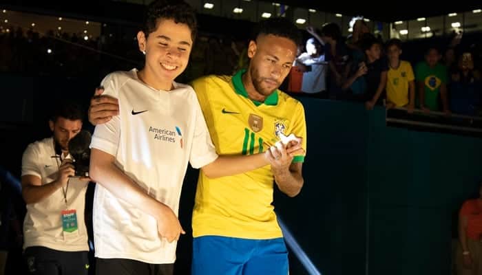 Neymar em sua volta aos campos no jogo Brasil x Colômbia, que teve menos audiência que o Jornal Nacional (Foto: Lucas Figueiredo/CBF) Neymar em sua volta aos campos no jogo Brasil x Colômbia, que teve menos audiência que o Jornal Nacional (Foto: Lucas Figueiredo/CBF)