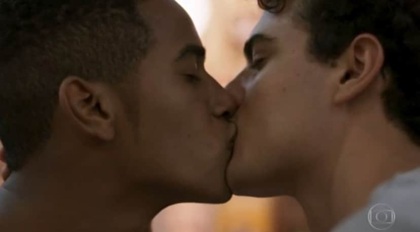 Guga (Pedro Alves) e Serginho (João Pedro Oliveira) em Malhação: Toda Forma de Amar (Foto: Reprodução/Globoplay) Guga (Pedro Alves) e Serginho (João Pedro Oliveira) em Malhação: Toda Forma de Amar (Foto: Reprodução/Globoplay)