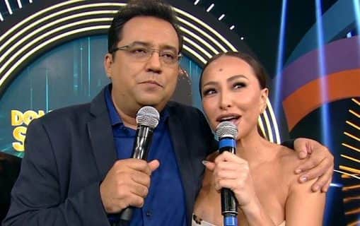 Sabrina Sato será a substituta de Geraldo Luís no Domingo Show (Foto: Reprodução/Record) Sabrina Sato será a substituta de Geraldo Luís no Domingo Show (Foto: Reprodução/Record)